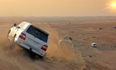 Evening Desert Safari – Exclusive SUV